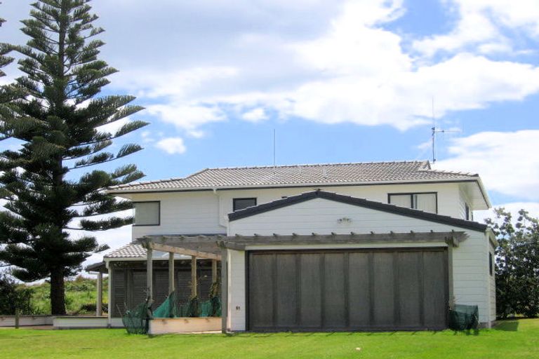 Photo of property in 51 Broadway Road, Waihi Beach, 3611