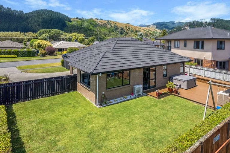 Photo of property in 65 Awatea Avenue, Paraparaumu, 5032