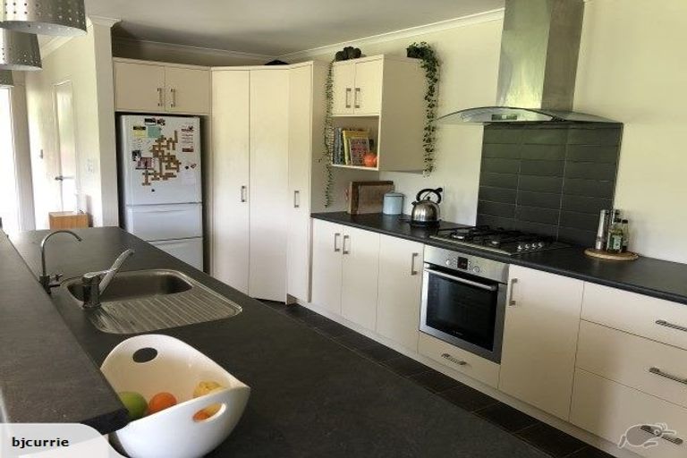 Photo of property in 8 Shere Lane, Linton, Palmerston North, 4472
