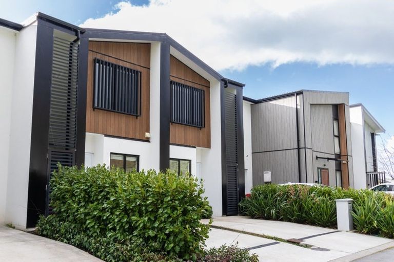 Photo of property in 8 Fitch Lane, Wallaceville, Upper Hutt, 5018