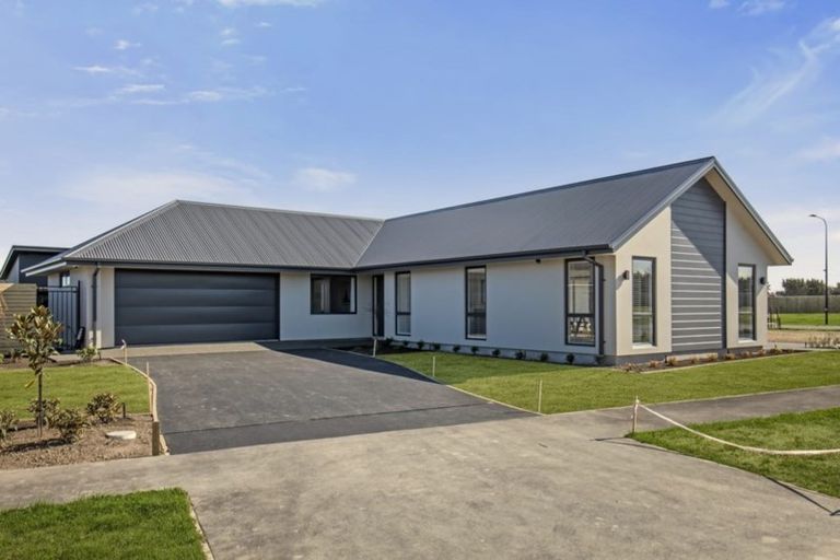 Photo of property in 2 Amur Crescent, Rolleston, 7615