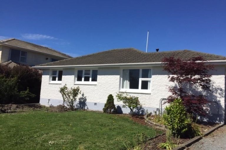 Photo of property in 5 Glenora Place, Hornby, Christchurch, 8042
