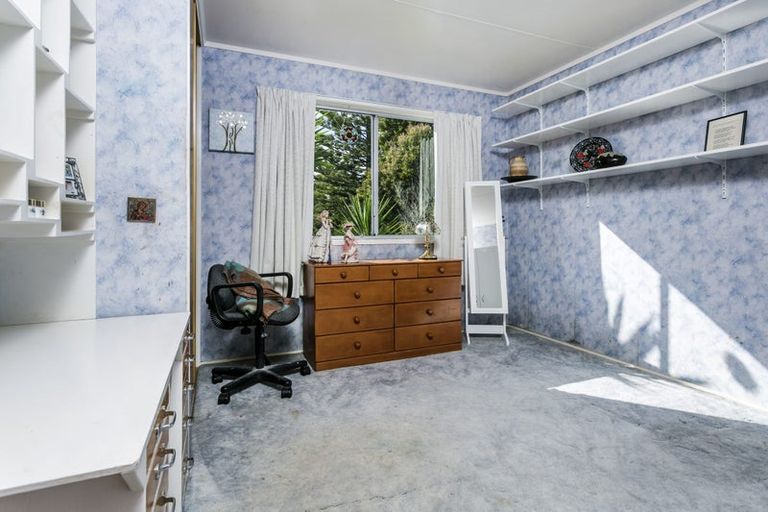 Photo of property in 13 Morriggia Place, Bayview, Auckland, 0629