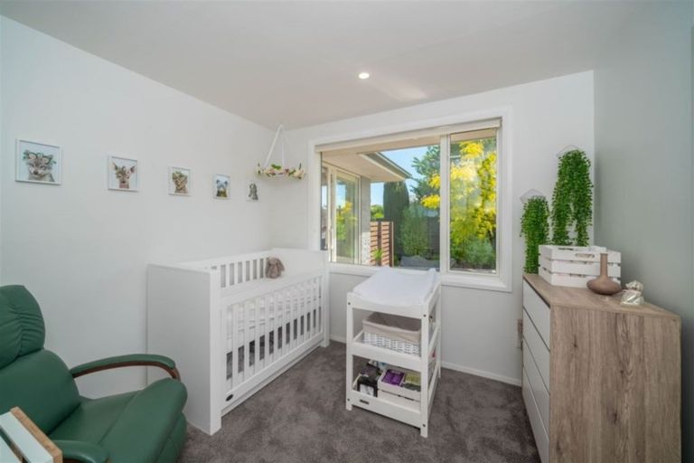 Photo of property in 4 Roswell Place, Islington, Christchurch, 8042