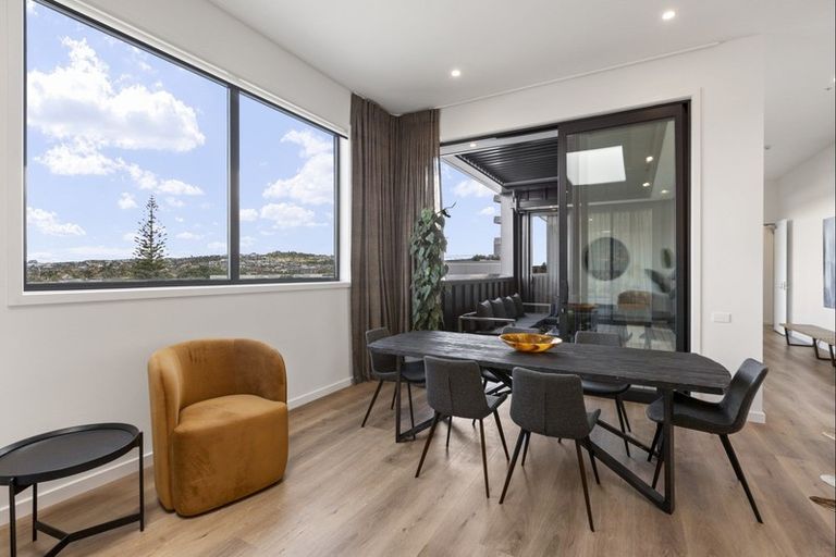 Photo of property in 7/14 Tamariki Avenue, Orewa, 0931