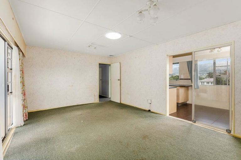Photo of property in 36 Apple Terrace, Ranui, Porirua, 5024