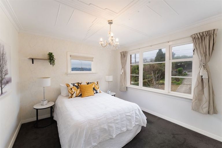 Photo of property in 6 Middleton Road, Kew, Dunedin, 9012