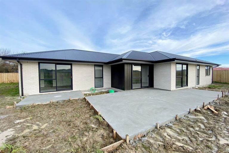 Photo of property in 28b Hilton Drive, Amberley, 7410