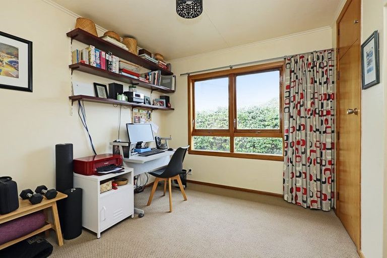 Photo of property in 3 Carl Avenue, Havelock North, 4130