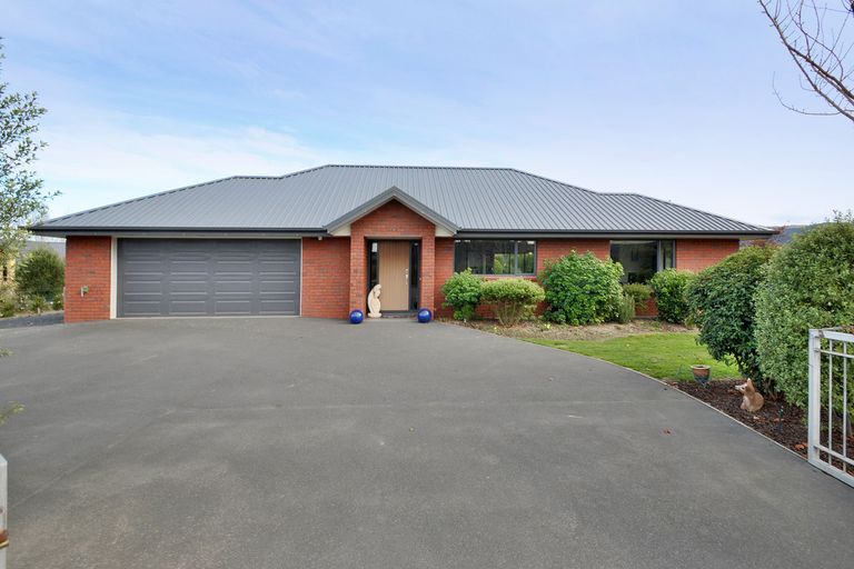 Photo of property in 55 Bell Street, Outram, 9019