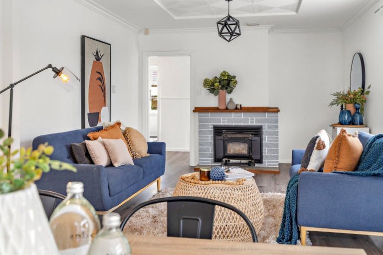 Photo of property in 382 High Street South, Carterton, 5713