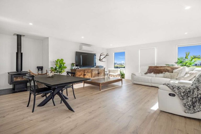 Photo of property in 2 Elm Tree Lane, Huntingdon, Ashburton, 7774