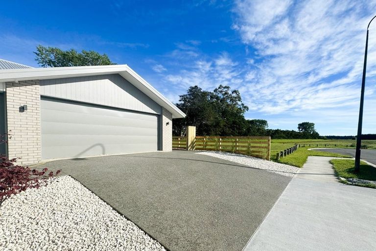 Photo of property in 21 Lorimer Street, Woodend, 7610