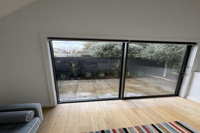 Photo of property in 3/83 Austin Street, Mount Victoria, Wellington, 6011