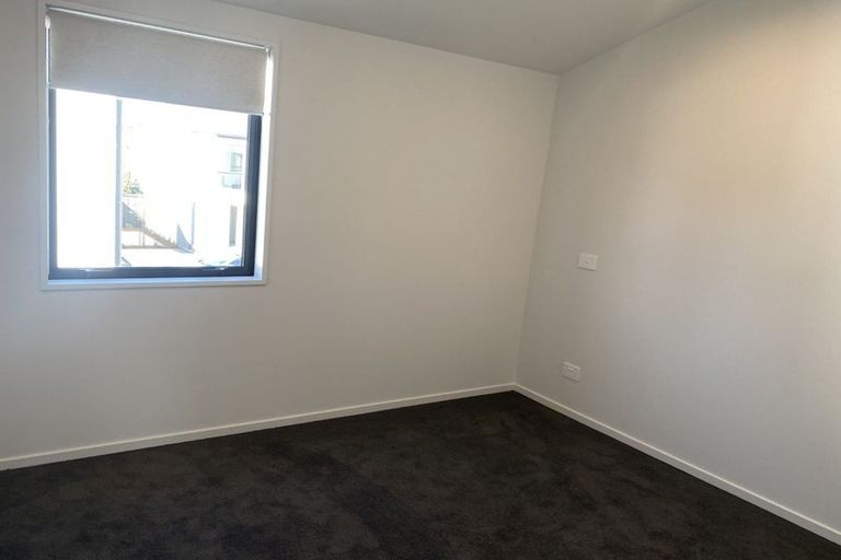 Photo of property in 2/302 Fitzgerald Avenue, Christchurch Central, Christchurch, 8013