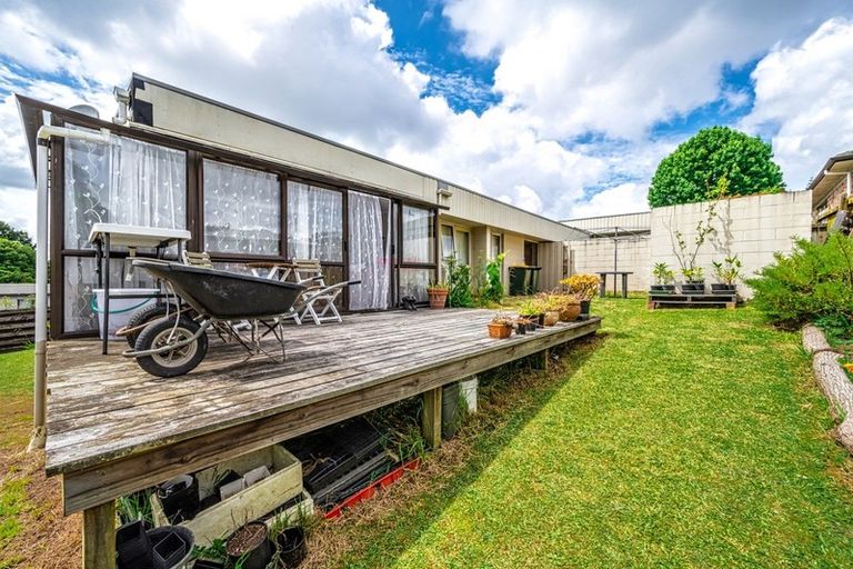 Photo of property in 1-2/19 Pegler Drive, Howick, Auckland, 2014
