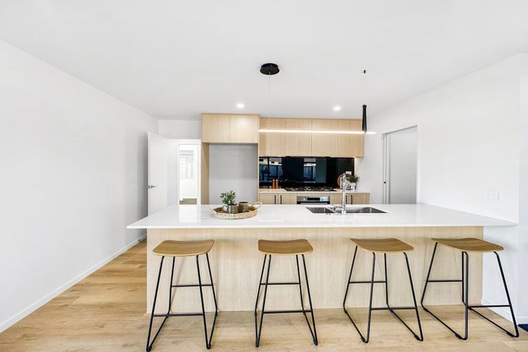 Photo of property in 2 Pitchford Lane, Rolleston, 7614