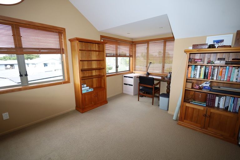 Photo of property in 30 Karaka Road, Otumoetai, Tauranga, 3110