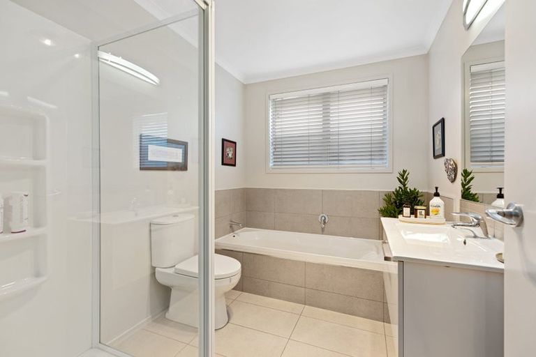 Photo of property in 6 Rire Hau Lane, Pyes Pa, Tauranga, 3112