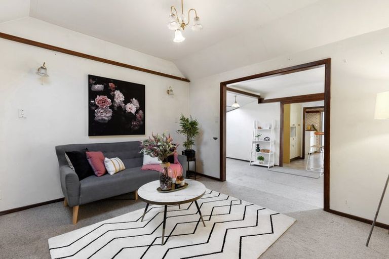 Photo of property in 37 Somerset Crescent, Spreydon, Christchurch, 8024