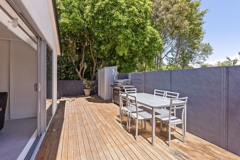 Photo of property in 185 Te Moana Road, Waikanae, 5036