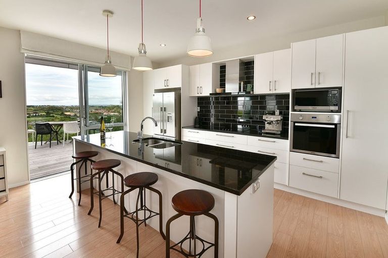 Photo of property in 1211 Whangaparaoa Road, Gulf Harbour, Whangaparaoa, 0930