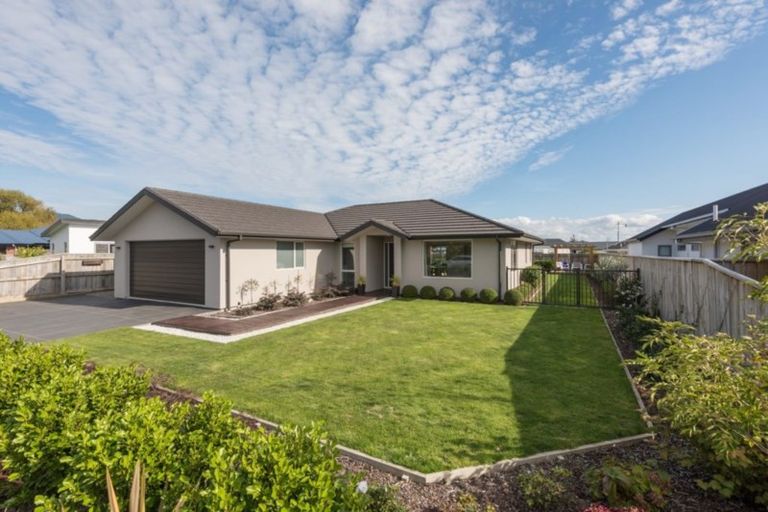 Photo of property in 6 Harold Place, Stoke, Nelson, 7011