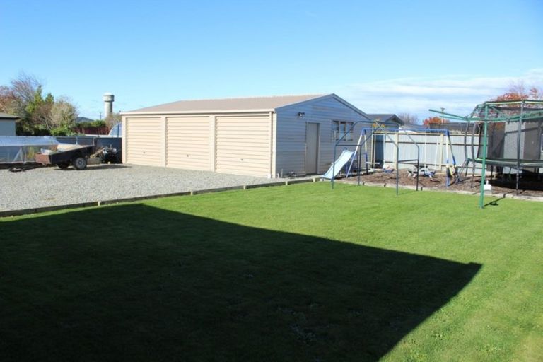 Photo of property in 79 Albert Street, Winton, 9720