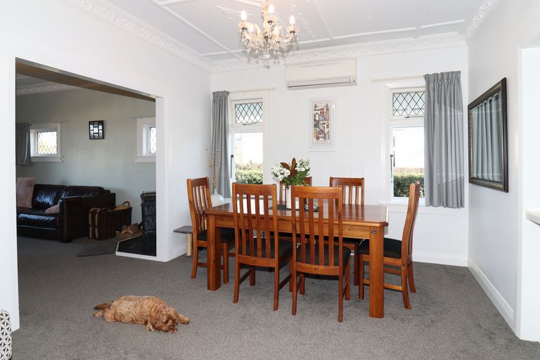 Photo of property in 10 Garrison Street, Carterton, 5713