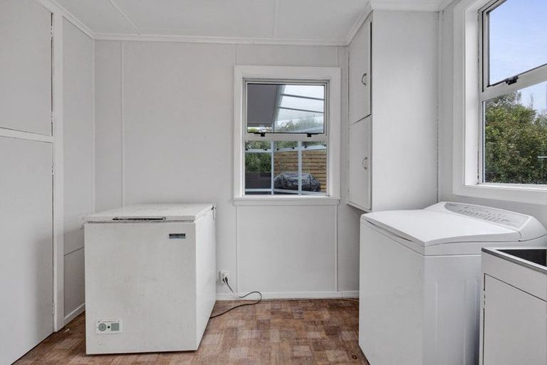 Photo of property in 28 Disraeli Street, Hawera, 4610