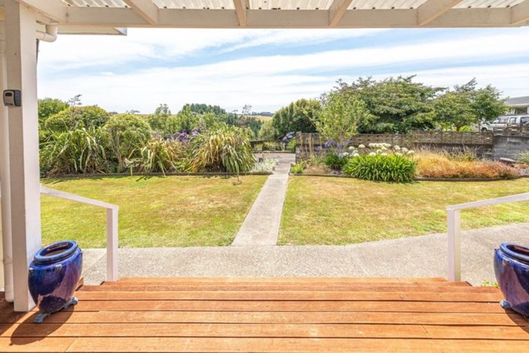 Photo of property in 17 Tulloch Street, Saint Johns Hill, Whanganui, 4500