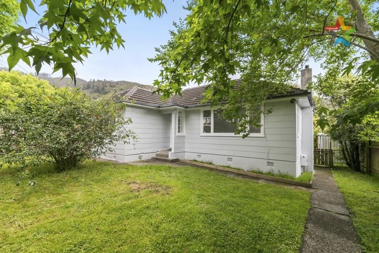 Photo of property in 204 Rata Street, Naenae, Lower Hutt, 5011
