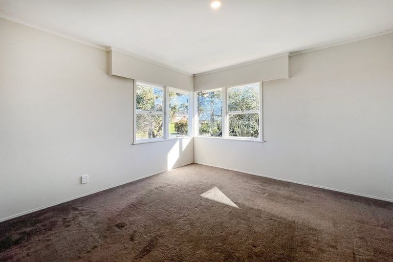 Photo of property in 1/12 Meadway, Sunnyhills, Auckland, 2010