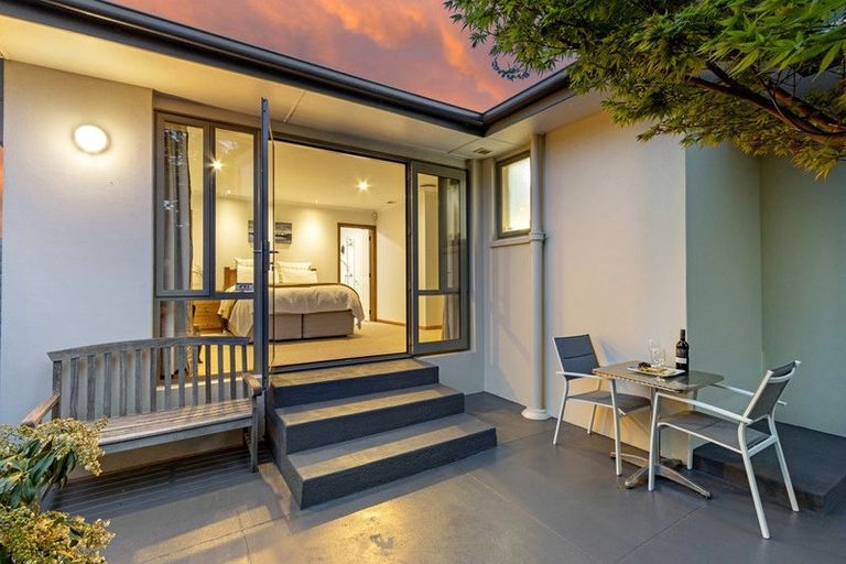 Photo of property in 11 Greers Road, Ilam, Christchurch, 8041