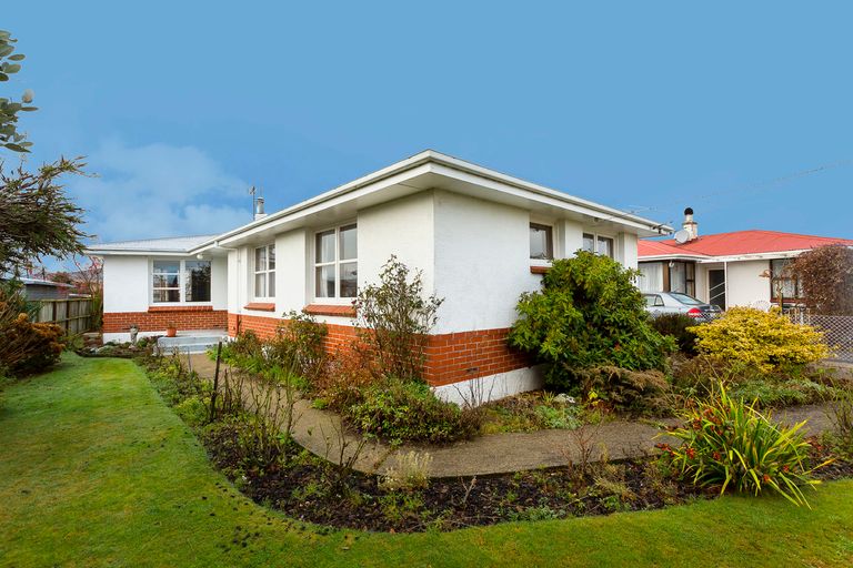 Photo of property in 15 Duff Place, Mosgiel, 9024