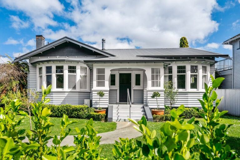 Photo of property in 10 Russell Street, Whataupoko, Gisborne, 4010