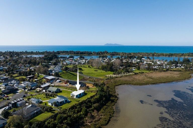 Photo of property in 28 Sandleigh Drive, Athenree, Katikati, 3177