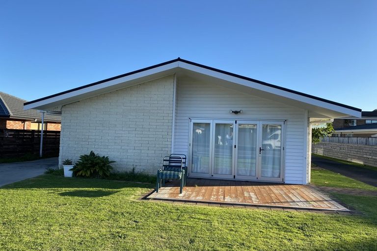 Photo of property in 1/23 Hattaway Avenue, Bucklands Beach, Auckland, 2012