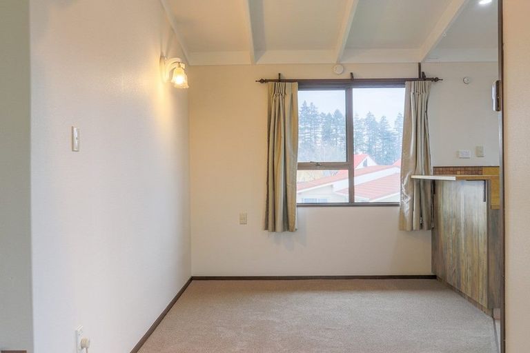 Photo of property in 18 Tawhara Place, Edgecumbe, 3120