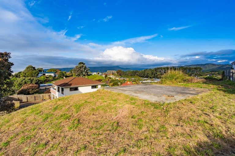 Photo of property in 39 Hicks Crescent, Waikanae Beach, Waikanae, 5036