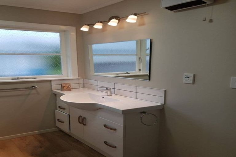 Photo of property in 203 Taita Drive, Avalon, Lower Hutt, 5011