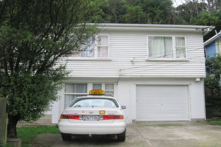 Photo of property in 50 Randwick Road, Northland, Wellington, 6012