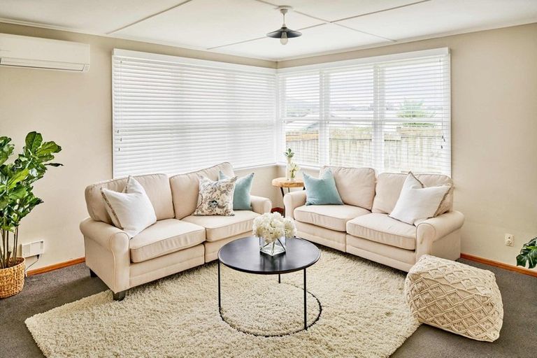 Photo of property in 57a Ranui Terrace, Tawa, Wellington, 5028