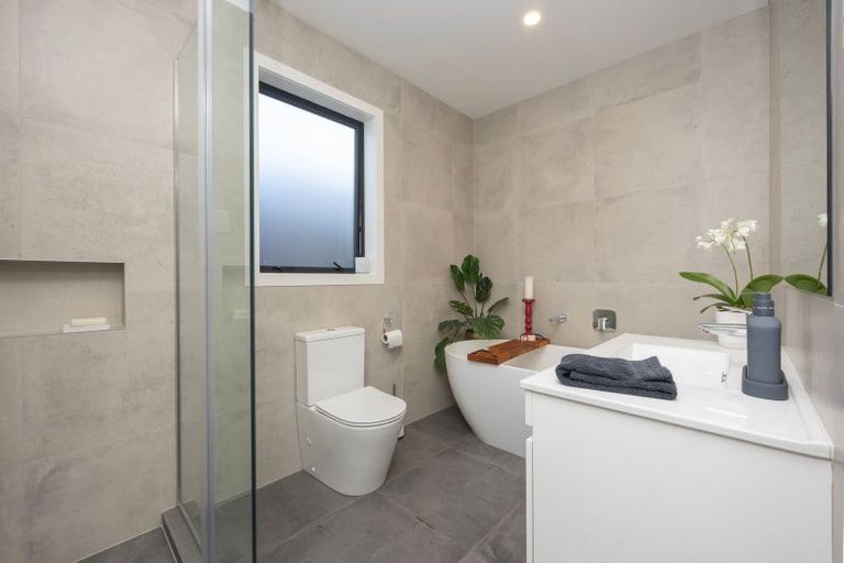 Photo of property in 18 Jane Maree Road, Kumeu, 0810