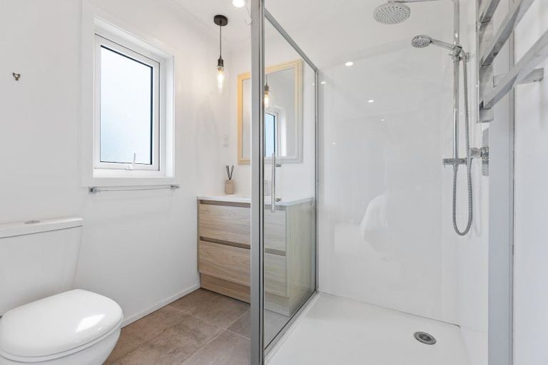 Photo of property in 57c Anglers Avenue, Warea, New Plymouth, 4381