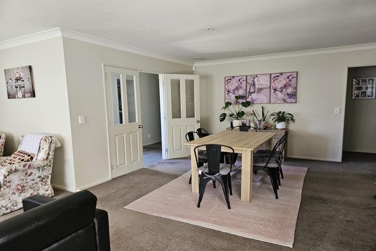 Photo of property in 16 Talbot Grove, Trentham, Upper Hutt, 5018