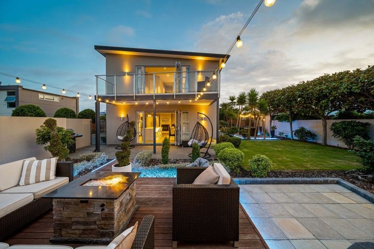 Photo of property in 83 Aston Drive, Waimairi Beach, Christchurch, 8083