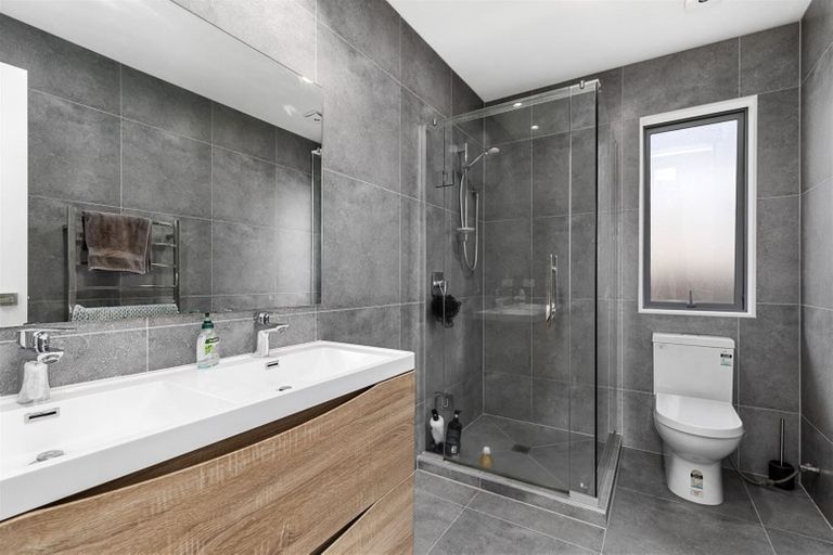 Photo of property in 42 Huarahi Pai Road, Huapai, Kumeu, 0810