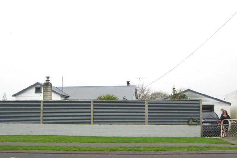 Photo of property in 64 Grey Street, Waitara, 4320