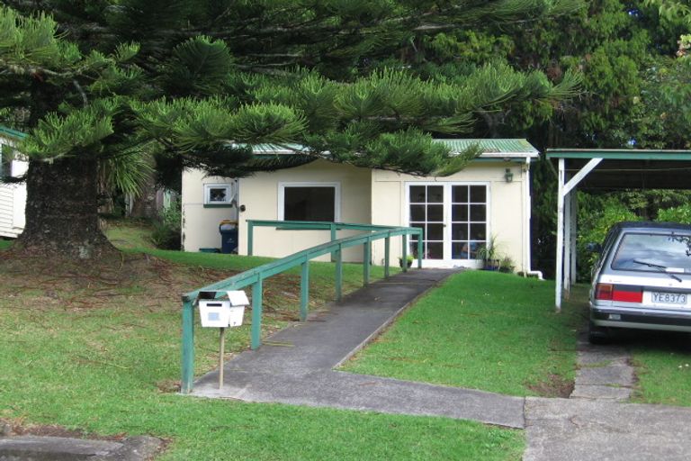 Photo of property in 51 Minnehaha Avenue, Titirangi, Auckland, 0604